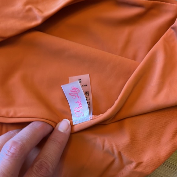 Pink lily bathing suit - Picture 9 of 10